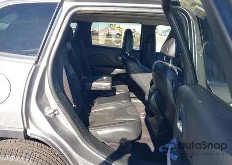 2018 Jeep Cherokee Latitude Plus 4X4 from USA, damaged, VIN 1C4PJMLX7JD609155